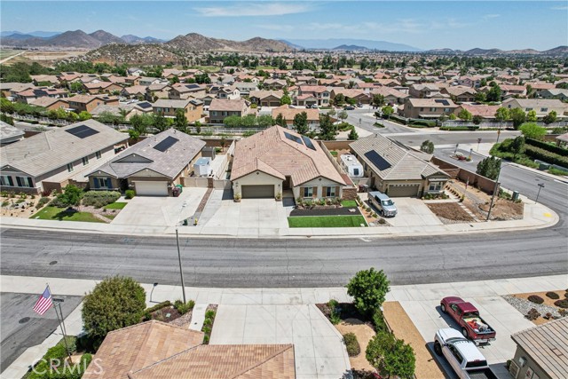 29167 Moraga Street, Menifee CA: https://media.crmls.org/medias/d406c7a9-c85d-4619-bfee-4090cd3a0527.jpg