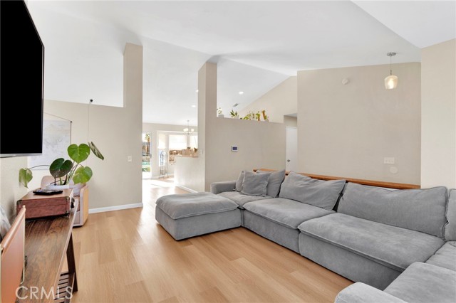 Detail Gallery Image 9 of 39 For 13641 Luna Rd, Victorville,  CA 92392 - 3 Beds | 2 Baths