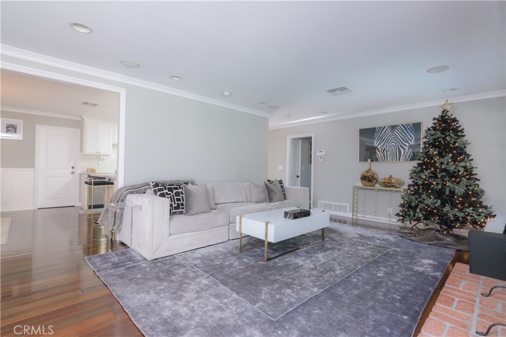 MLS #OC25265144 image #7