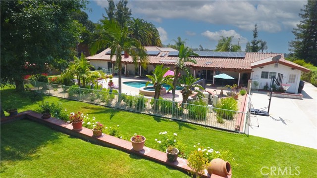 2509 Euclid E, Upland CA: https://media.crmls.org/medias/d40859a5-ef16-4874-b47e-951f3ec9acbe.jpg