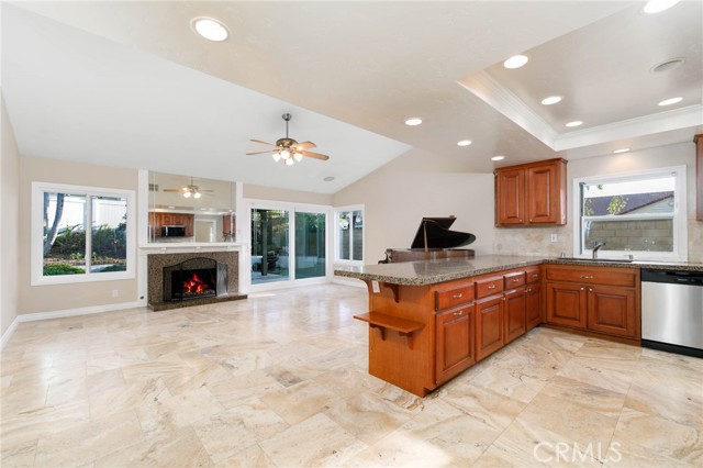 Detail Gallery Image 18 of 33 For 2 Mccormick, Irvine,  CA 92620 - 4 Beds | 2 Baths