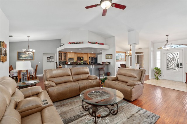 Detail Gallery Image 11 of 60 For 15015 Sycamore St, Hesperia,  CA 92345 - 4 Beds | 2/1 Baths