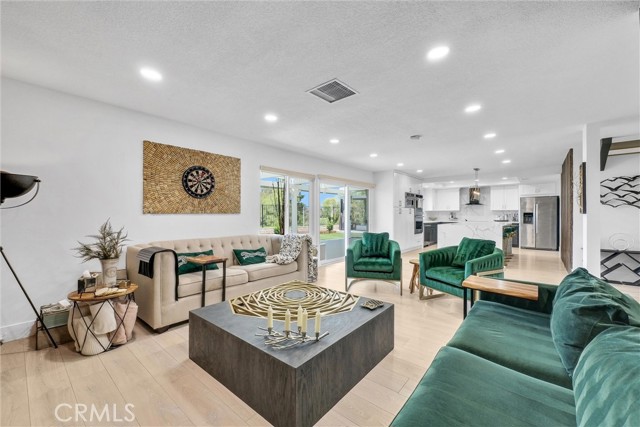 Detail Gallery Image 20 of 54 For 6875 E Swarthmore Dr, Anaheim Hills,  CA 92807 - 4 Beds | 3 Baths