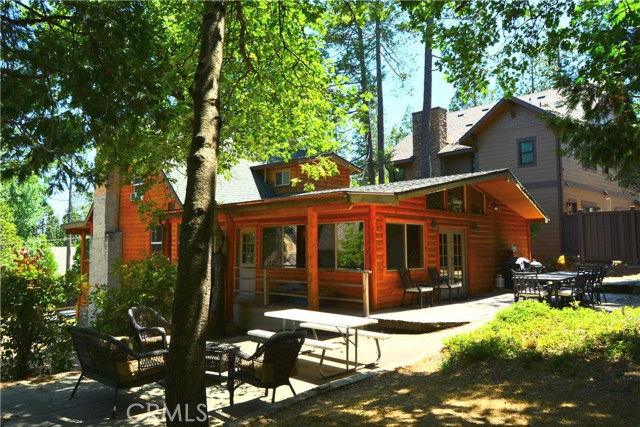 39162 Manzanita, Bass Lake CA: https://media.crmls.org/medias/d40a82f2-14d5-4108-bb12-9b16841278f0.jpg