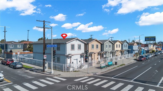 Front Image Thumbnail for CRDW26005435