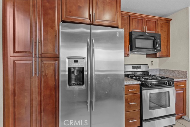 Detail Gallery Image 18 of 62 For 27539 Avenida Interno, Menifee,  CA 92585 - 5 Beds | 3 Baths
