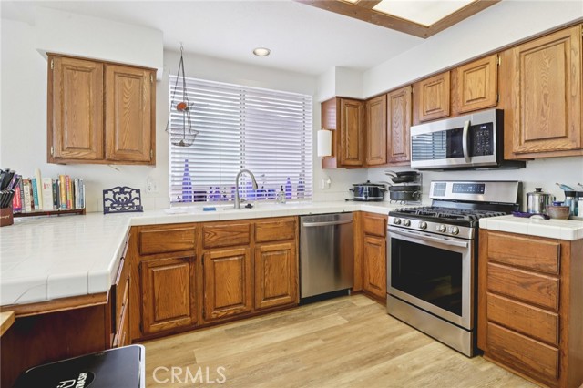 Detail Gallery Image 12 of 42 For 1043 Kite, Vista,  CA 92081 - 3 Beds | 2 Baths