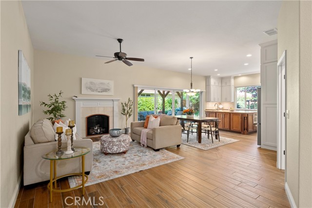 Detail Gallery Image 6 of 40 For 424 Mission Santa Fe Cir, Chico,  CA 95926 - 3 Beds | 2 Baths