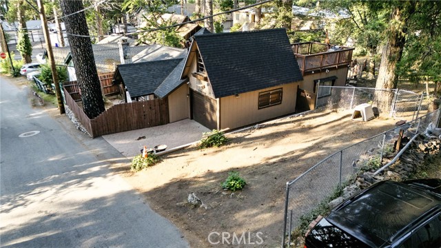 373 Redwood Lane, Crestline CA: https://media.crmls.org/medias/d40cea21-87a2-4d76-9cbf-9be43e170d08.jpg