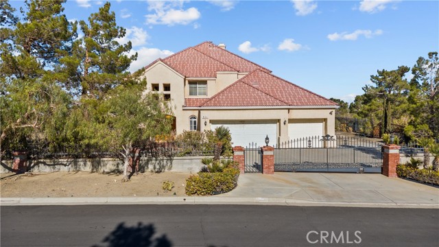 Detail Gallery Image 10 of 75 For 511 Sugar Loaf Dr, Palmdale,  CA 93551 - 4 Beds | 4 Baths