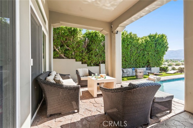 55675 Turnberry Way, La Quinta CA: https://media.crmls.org/medias/d40e9b16-2c0c-40fc-bff3-1ee48ce09001.jpg
