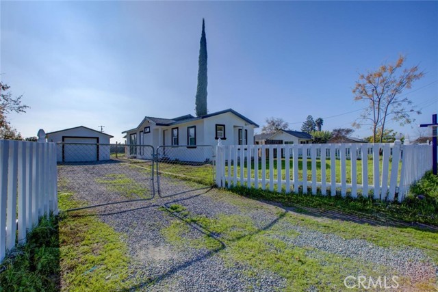 Detail Gallery Image 3 of 24 For 7577 Walnut, Winton,  CA 95388 - 2 Beds | 1 Baths