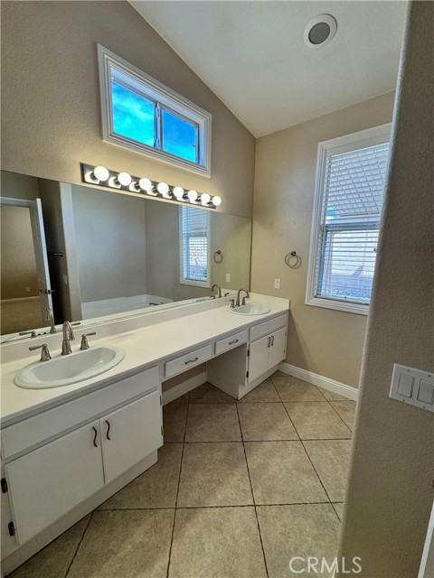 Detail Gallery Image 23 of 44 For 914 Banbury St, Hemet,  CA 92544 - 3 Beds | 2 Baths