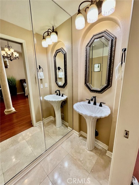 Detail Gallery Image 9 of 42 For 26465 La Traviata, Laguna Hills,  CA 92653 - 3 Beds | 2/1 Baths