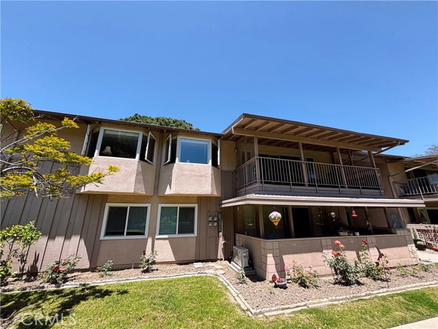 Detail Gallery Image 4 of 35 For 13342 Del Monte Dr 5q M-15,  Seal Beach,  CA 90740 - 2 Beds | 2 Baths
