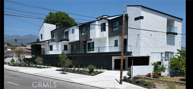 4036 Rosemont Avenue, Montrose CA: https://media.crmls.org/medias/d4117a24-00c2-42d4-94dd-f6d56c26b7b5.jpg