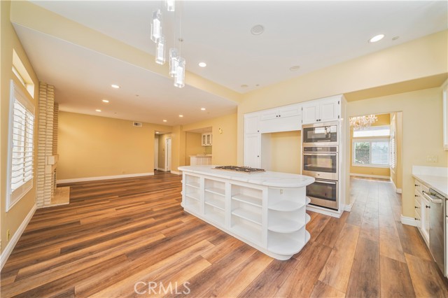 9531 Montanza Way, Buena Park CA: https://media.crmls.org/medias/d411b689-ba4a-4c27-b0d5-6418fc99b3dd.jpg