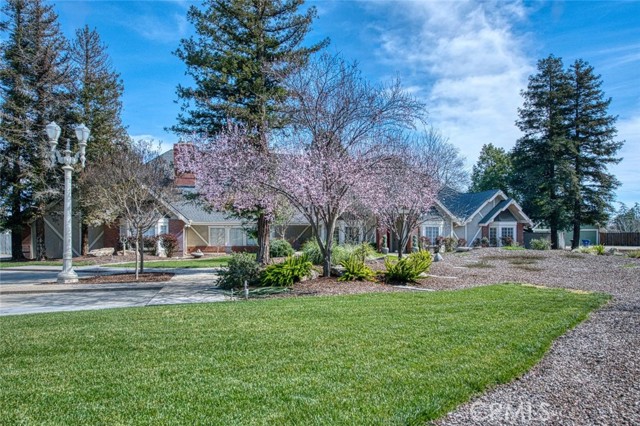 Detail Gallery Image 2 of 33 For 7272 N Traverse, Clovis,  CA 93619 - 4 Beds | 3 Baths