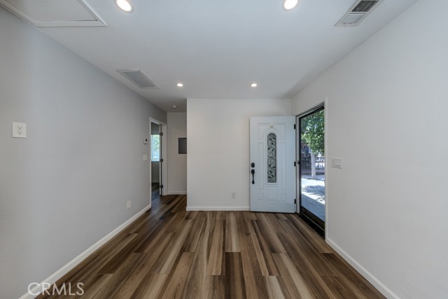 4712 Townsend Avenue, Los Angeles CA: https://media.crmls.org/medias/d4129830-7ba3-40aa-8be4-99649046e748.jpg
