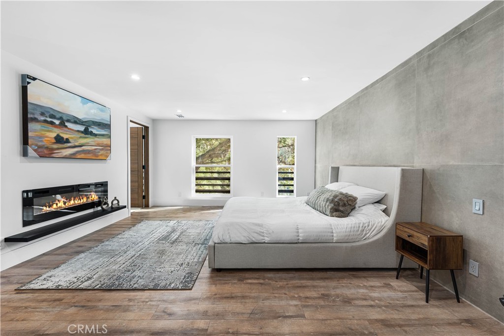 2911 E Chevy Chase DriveGlendale img 34