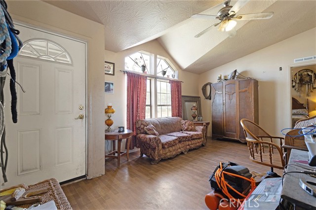 Detail Gallery Image 10 of 75 For 446455 Honey Lake Dr, Herlong,  CA 96113 - 3 Beds | 2 Baths
