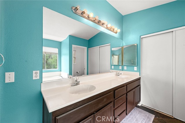Detail Gallery Image 39 of 55 For 3905 Posada Ct, Oceanside,  CA 92058 - 3 Beds | 3 Baths