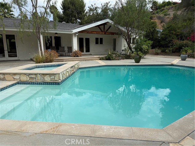 Detail Gallery Image 15 of 15 For 16248 Darcia Pl, Encino,  CA 91436 - 4 Beds | 4 Baths