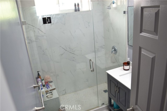 11068 Penrose, Sun Valley CA: https://media.crmls.org/medias/d41532f6-8e8e-41db-835a-b890c02537e6.jpg
