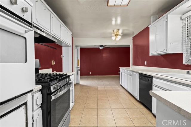 Detail Gallery Image 9 of 56 For 11140 Montlake Dr, Riverside,  CA 92505 - 4 Beds | 2 Baths