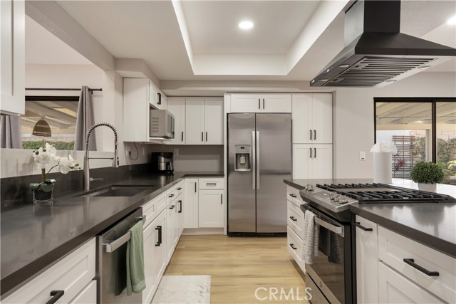 Detail Gallery Image 10 of 33 For 1128 Dawn Ridge Way, Covina,  CA 91724 - 3 Beds | 2 Baths