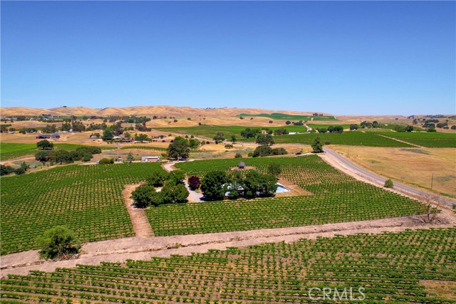 4540 E Highway 41, Paso Robles, California 93446, 7 Bedrooms Bedrooms, ,3 BathroomsBathrooms,Residential,For Sale,4540 E Highway 41,CRPI23231104