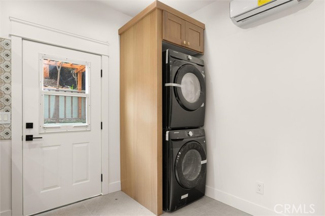 Detail Gallery Image 20 of 46 For 5850 Burwood Ave, Los Angeles,  CA 90042 - 3 Beds | 2 Baths