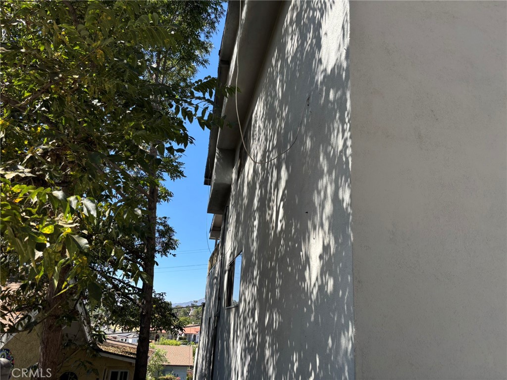 https://media.crmls.org/medias/d4178610-b70d-4dbc-9a7b-031c0fe1b301.jpg?preset=X-Large