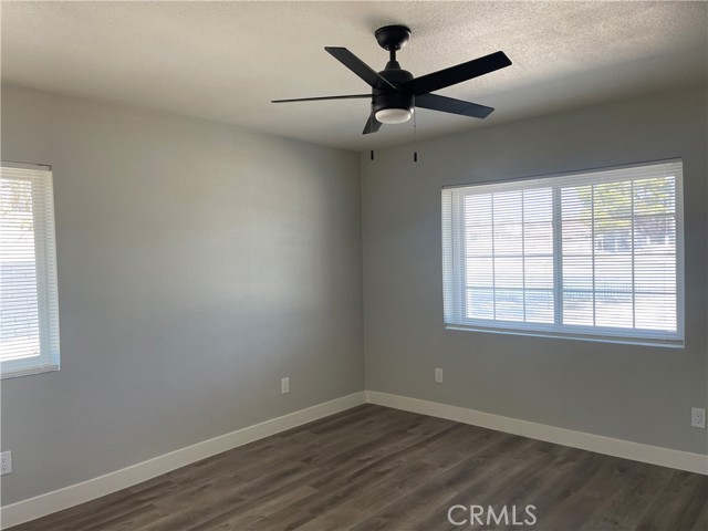 14877 Rodeo Drive, Victorville CA: https://media.crmls.org/medias/d4179c55-3c2e-41ae-980a-e600f188812e.jpg