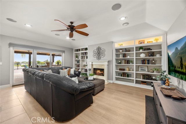 241 S Country Hill Road, Anaheim Hills CA: https://media.crmls.org/medias/d417f9d6-b3c8-4051-bb33-f160f4227711.jpg