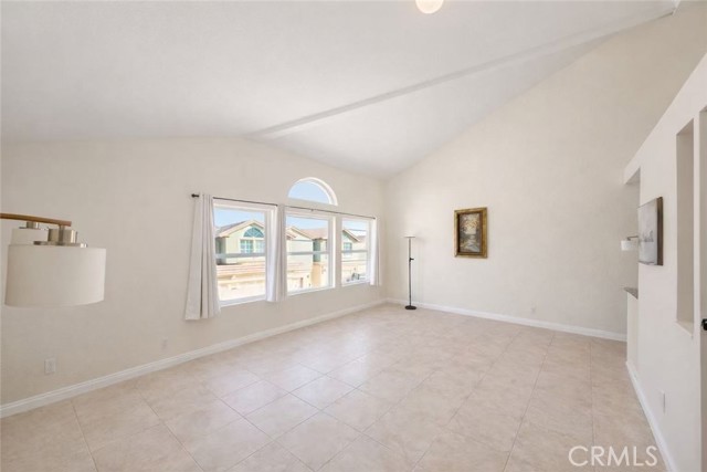 Detail Gallery Image 9 of 15 For 14045 Anderson St #1/2,  Paramount,  CA 90723 - 3 Beds | 3 Baths