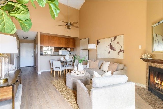 Detail Gallery Image 6 of 23 For 524 Nebraska Ave #303,  Long Beach,  CA 90802 - 2 Beds | 2 Baths