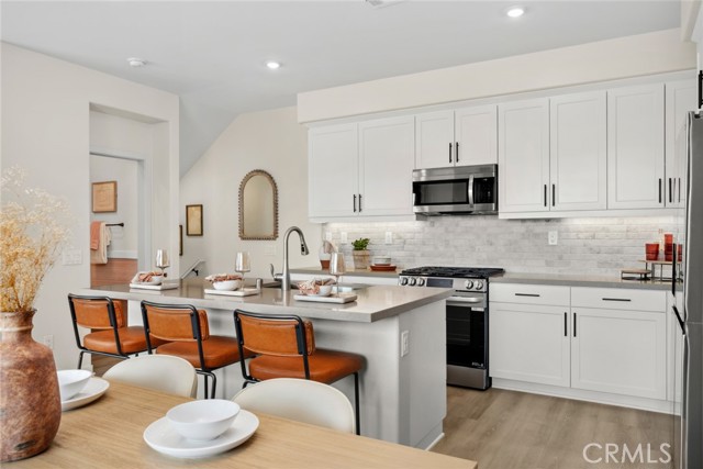 12247 Elliott Avenue, El Monte CA: https://media.crmls.org/medias/d4193502-dd9f-416f-9025-91ecb9fd96ab.jpg