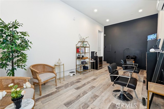 Detail Gallery Image 42 of 48 For 6450 Teesdale Ave, North Hollywood,  CA 91606 - 3 Beds | 3 Baths