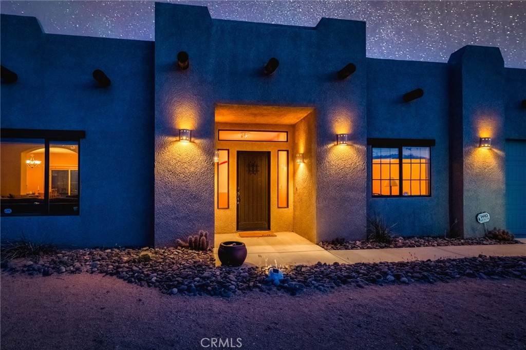 https://media.crmls.org/medias/d41aa5cf-e893-4100-8422-fc5b42bdb497.jpg?preset=X-Large