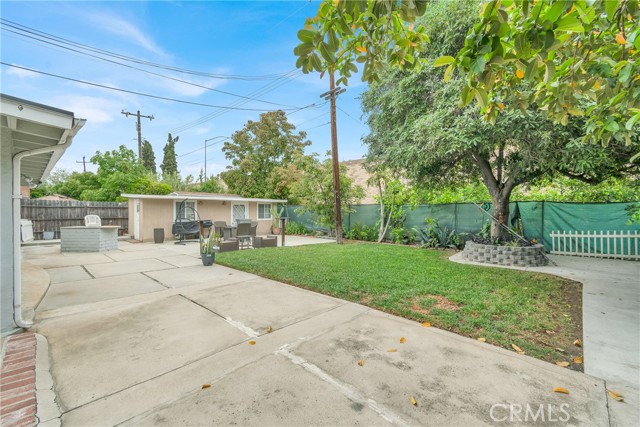 Detail Gallery Image 31 of 43 For 2501 Deodar St, Santa Ana,  CA 92705 - 3 Beds | 2 Baths