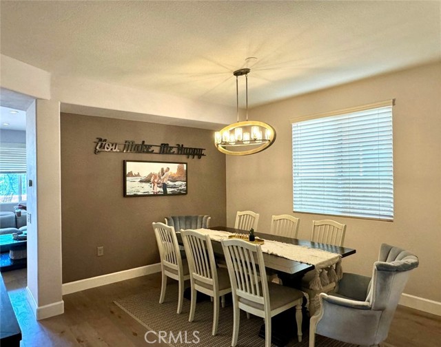 Detail Gallery Image 4 of 29 For 2462 N Avalon Ave, Orange,  CA 92867 - 4 Beds | 3/1 Baths