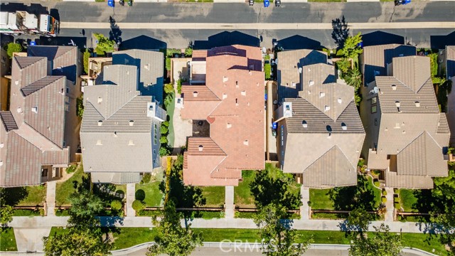 27531 Sunny Creek Drive, Valencia CA: https://media.crmls.org/medias/d41e20ea-5138-4aab-a9ad-6a1aa093d4e4.jpg