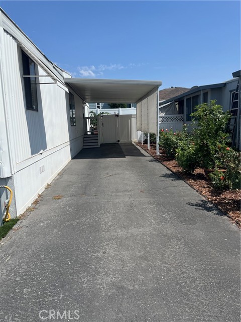 3700 Buchanan Street, Riverside CA: https://media.crmls.org/medias/d41e78df-e777-4422-a1ba-f4e2997a2747.jpg