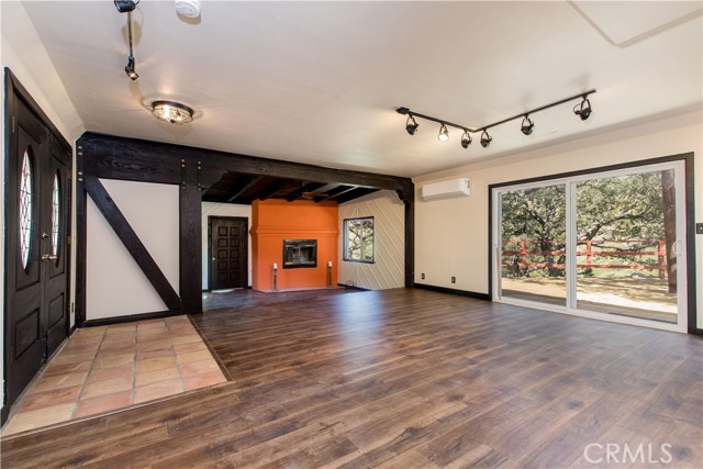 7846 Lilac Lane, Simi Valley CA: https://media.crmls.org/medias/d41eb121-4881-435e-9f27-87b9104828b2.jpg