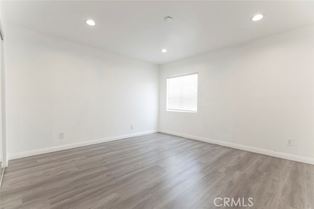 10265 Strathern Street, Sun Valley CA: https://media.crmls.org/medias/d41f12b7-a75e-43cd-a124-37e8979bb7f2.jpg