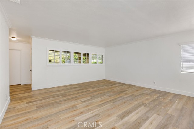 Detail Gallery Image 15 of 34 For 16642 Los Alimos St, Granada Hills,  CA 91344 - 4 Beds | 2/1 Baths