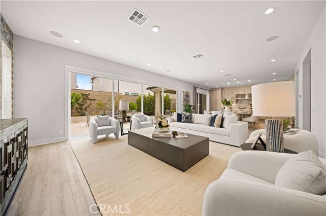 271 Huckleberry, Lake Forest CA: https://media.crmls.org/medias/d41fa5e3-0920-4db4-9442-c0e5ff0ddc01.jpg