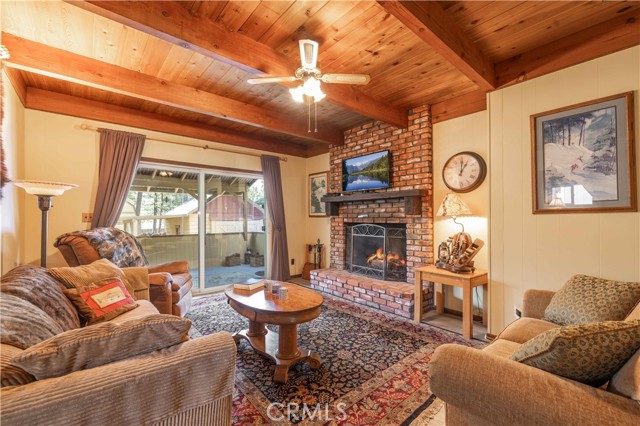 Detail Gallery Image 15 of 40 For 39791 Forest, Big Bear Lake,  CA 92315 - 3 Beds | 2 Baths