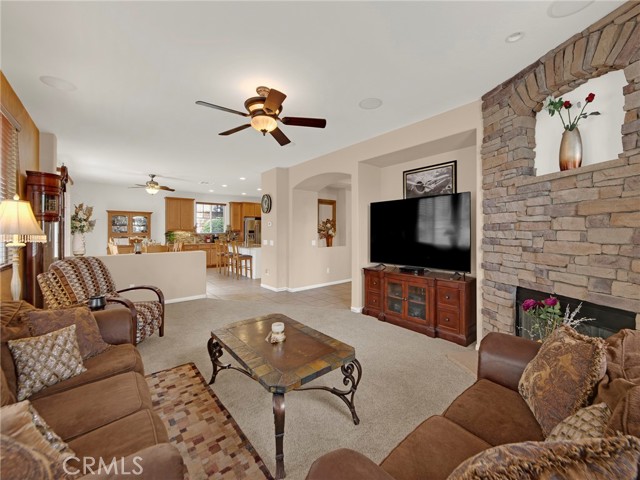 20361 Julia Lane, Saugus CA: https://media.crmls.org/medias/d4219091-9eb8-4559-ad77-60780a141bc3.jpg